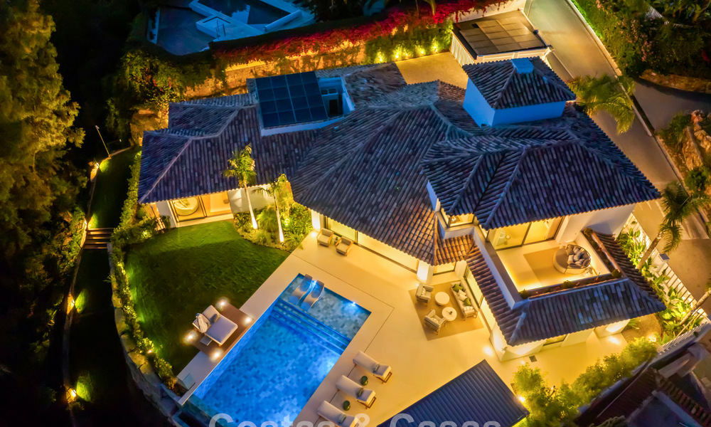 Moderna villa de lujo mediterránea en venta en una urbanización cerrada en Marbella - Benahavís 800498