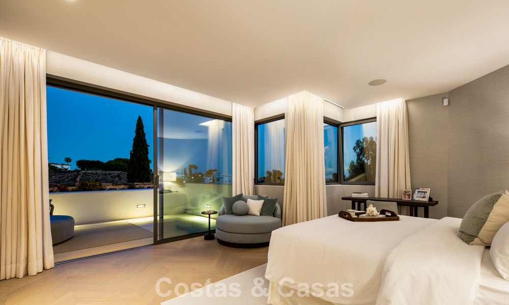 Moderna villa de lujo mediterránea en venta en una urbanización cerrada en Marbella - Benahavís 800501