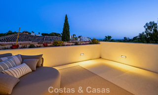 Moderna villa de lujo mediterránea en venta en una urbanización cerrada en Marbella - Benahavís 800502 