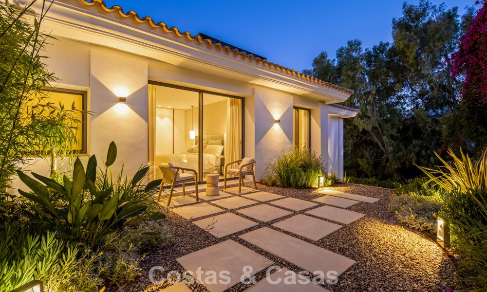 Moderna villa de lujo mediterránea en venta en una urbanización cerrada en Marbella - Benahavís 800508