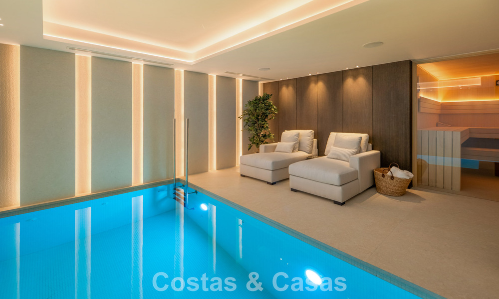 Moderna villa de lujo mediterránea en venta en una urbanización cerrada en Marbella - Benahavís 800513