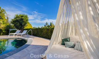Villa de lujo mediterránea de una sola planta en venta en primera línea de golf en Guadalmina, Marbella 800581 