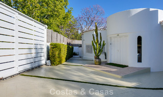 Villa de lujo mediterránea de una sola planta en venta en primera línea de golf en Guadalmina, Marbella 800589 
