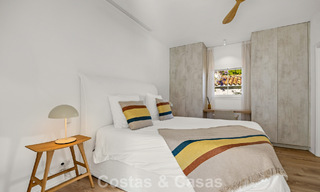 Villa de lujo mediterránea de una sola planta en venta en primera línea de golf en Guadalmina, Marbella 800621 