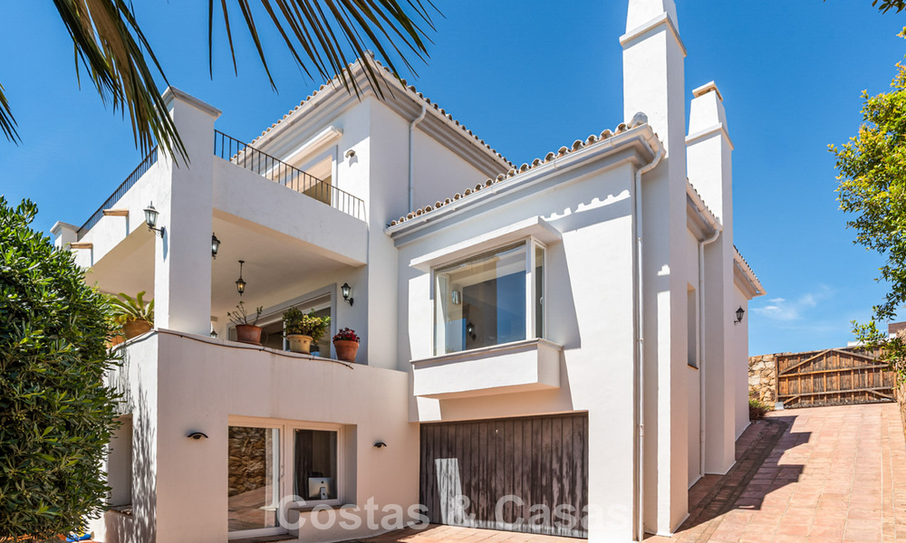 Amplia villa de estilo arquitectónico español moderno con impresionantes vistas al mar en venta en Manilva, Costa del Sol 800627