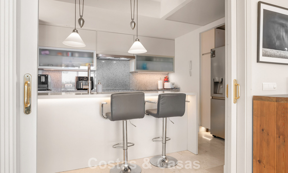 Amplia villa de estilo arquitectónico español moderno con impresionantes vistas al mar en venta en Manilva, Costa del Sol 800636