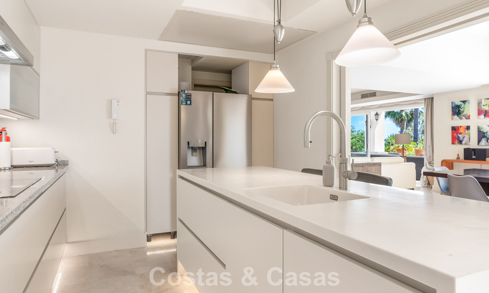 Amplia villa de estilo arquitectónico español moderno con impresionantes vistas al mar en venta en Manilva, Costa del Sol 800638