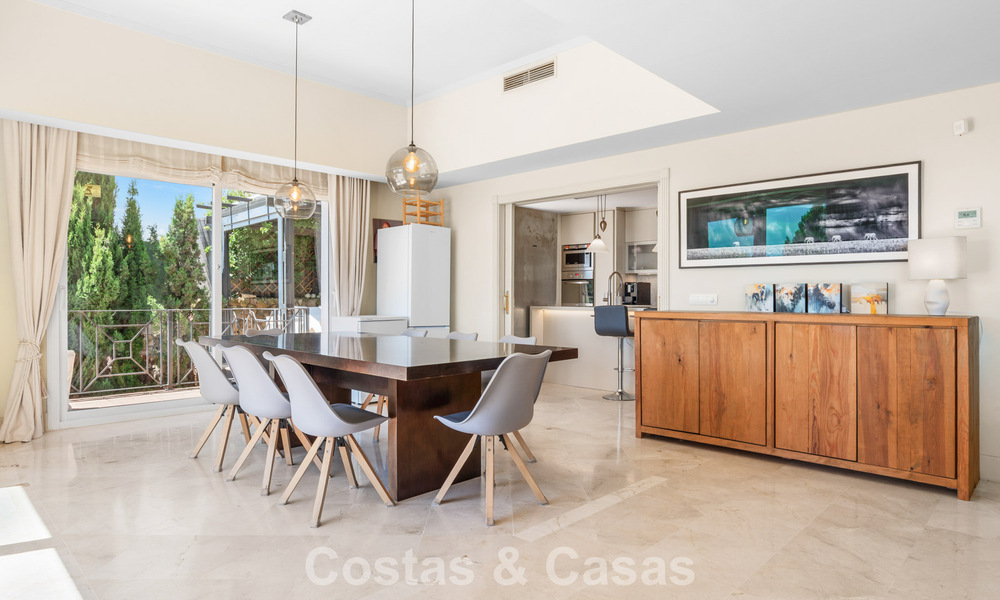Amplia villa de estilo arquitectónico español moderno con impresionantes vistas al mar en venta en Manilva, Costa del Sol 800641