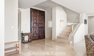 Amplia villa de estilo arquitectónico español moderno con impresionantes vistas al mar en venta en Manilva, Costa del Sol 800644 