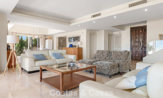 Amplia villa de estilo arquitectónico español moderno con impresionantes vistas al mar en venta en Manilva, Costa del Sol 800645 