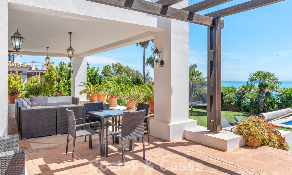 Amplia villa de estilo arquitectónico español moderno con impresionantes vistas al mar en venta en Manilva, Costa del Sol 800648