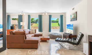Amplia villa de estilo arquitectónico español moderno con impresionantes vistas al mar en venta en Manilva, Costa del Sol 800652 