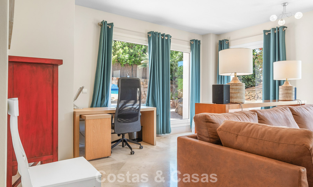 Amplia villa de estilo arquitectónico español moderno con impresionantes vistas al mar en venta en Manilva, Costa del Sol 800653