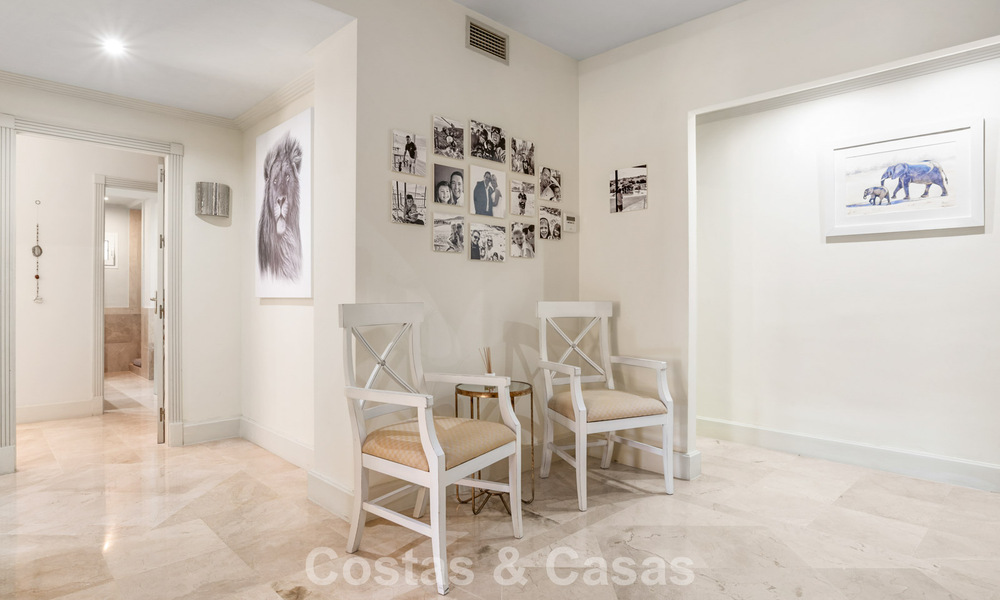 Amplia villa de estilo arquitectónico español moderno con impresionantes vistas al mar en venta en Manilva, Costa del Sol 800654