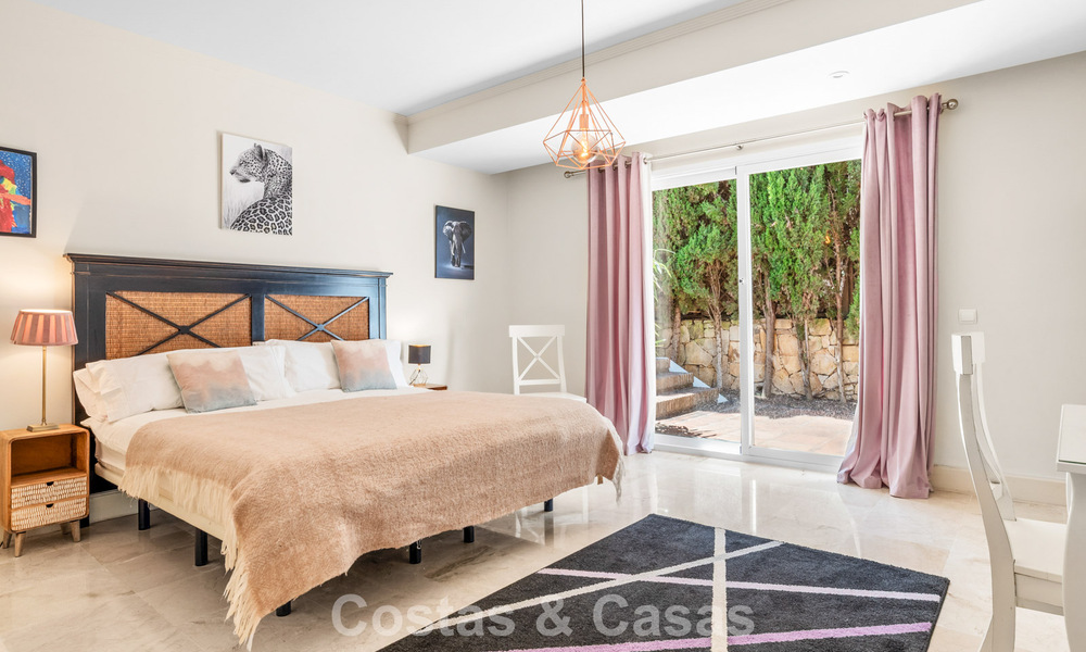 Amplia villa de estilo arquitectónico español moderno con impresionantes vistas al mar en venta en Manilva, Costa del Sol 800655