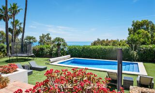 Amplia villa de estilo arquitectónico español moderno con impresionantes vistas al mar en venta en Manilva, Costa del Sol 800662 