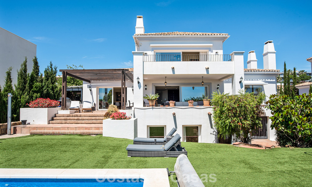 Amplia villa de estilo arquitectónico español moderno con impresionantes vistas al mar en venta en Manilva, Costa del Sol 800667