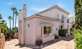Amplia villa de estilo arquitectónico español moderno con impresionantes vistas al mar en venta en Manilva, Costa del Sol 800673 