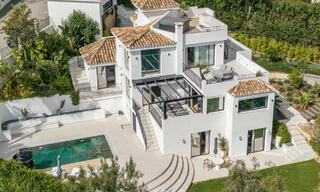Villa de lujo totalmente renovada en venta en el Valle del Golf de Nueva Andalucía, Marbella 800737 