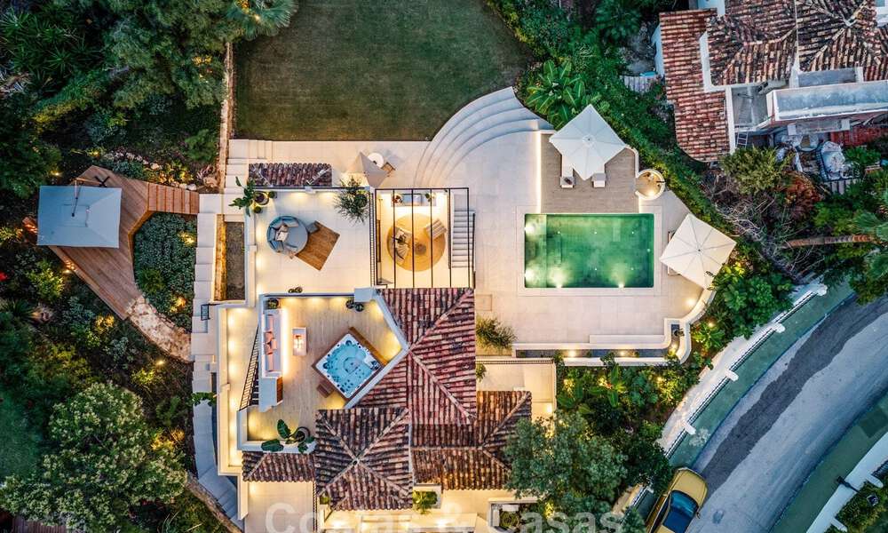Villa de lujo totalmente renovada en venta en el Valle del Golf de Nueva Andalucía, Marbella 800741