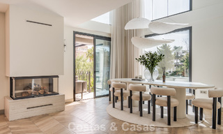 Villa de lujo totalmente renovada en venta en el Valle del Golf de Nueva Andalucía, Marbella 800746 