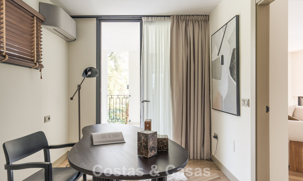 Villa de lujo totalmente renovada en venta en el Valle del Golf de Nueva Andalucía, Marbella 800748