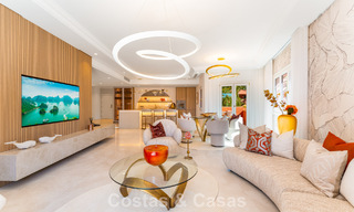 Exclusivo ático dúplex en primera línea de playa en venta en la new golden mile entre Marbella y Estepona 800764 
