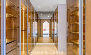 Exclusivo ático dúplex en primera línea de playa en venta en la new golden mile entre Marbella y Estepona 800782 