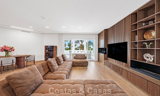 Apartamento en venta, en primera línea de playa en el complejo de cinco estrellas Las Dunas Park, Marbella - Estepona 800866 