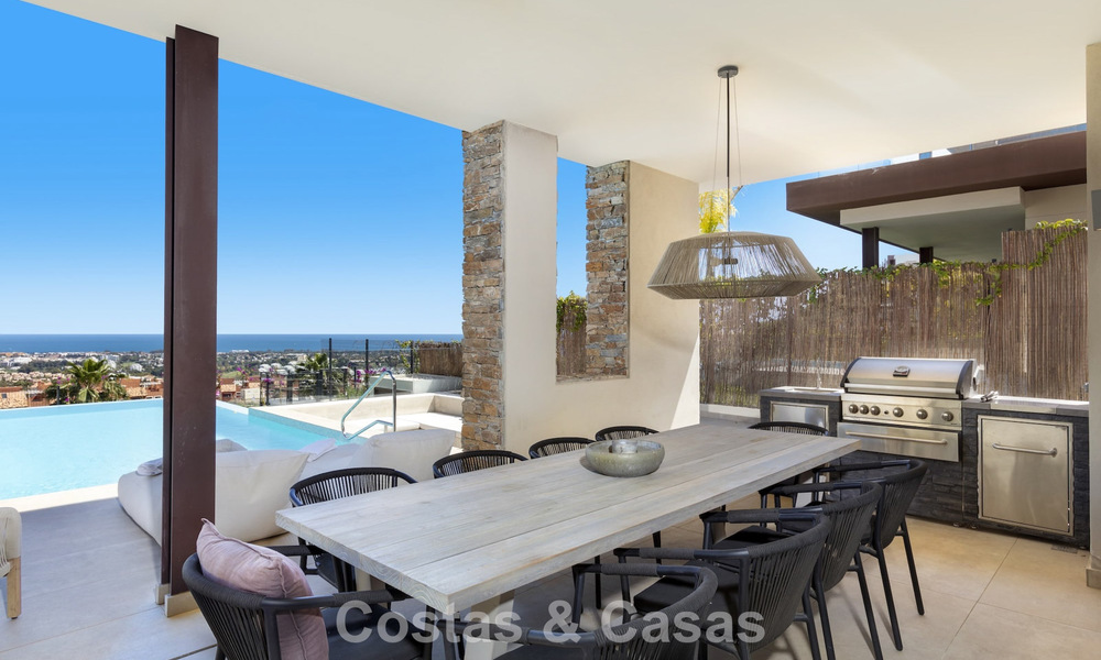 Villa de lujo contemporánea con vistas panorámicas en venta en las colinas de Marbella - Benahavís 800792