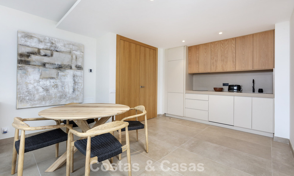 Villa de lujo contemporánea con vistas panorámicas en venta en las colinas de Marbella - Benahavís 800800