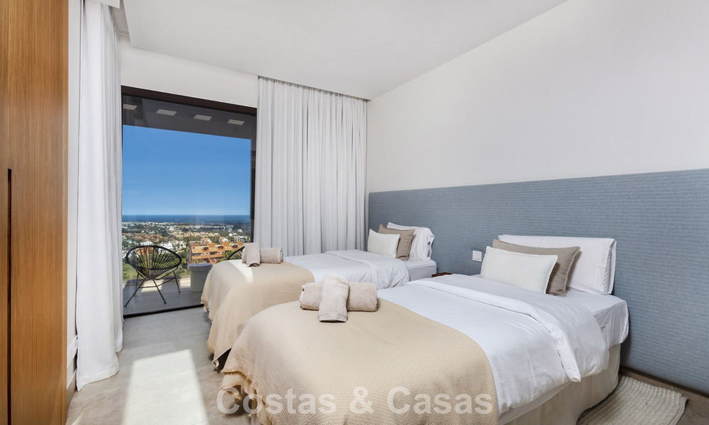 Villa de lujo contemporánea con vistas panorámicas en venta en las colinas de Marbella - Benahavís 800811