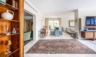 Ático dúplex de alta gama en venta en un exclusivo complejo de golf en Nueva Andalucía, Marbella 800961 