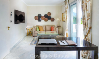 Ático dúplex de alta gama en venta en un exclusivo complejo de golf en Nueva Andalucía, Marbella 800970 