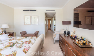 Ático dúplex de alta gama en venta en un exclusivo complejo de golf en Nueva Andalucía, Marbella 800973 