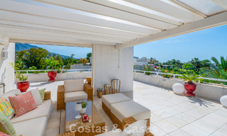 Ático dúplex de alta gama en venta en un exclusivo complejo de golf en Nueva Andalucía, Marbella 800993 