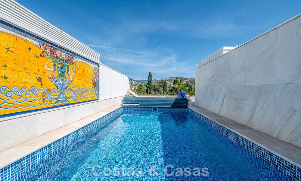 Ático dúplex de alta gama en venta en un exclusivo complejo de golf en Nueva Andalucía, Marbella 800994