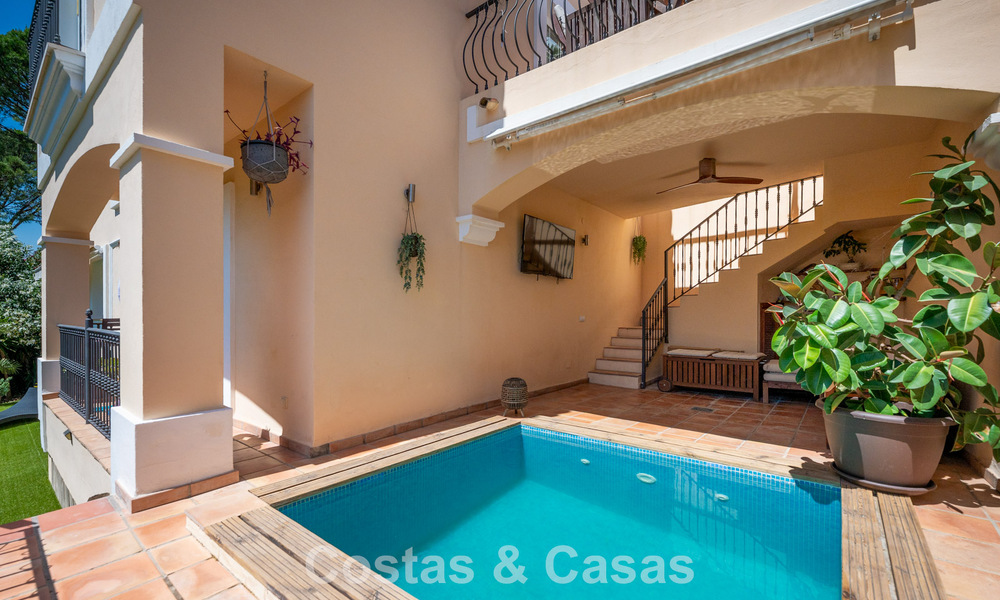 Amplia vivienda familiar en venta en una exclusiva urbanización cerrada en la codiciada Nueva Andalucía, Marbella 801088