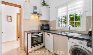 Amplia vivienda familiar en venta en una exclusiva urbanización cerrada en la codiciada Nueva Andalucía, Marbella 801103 
