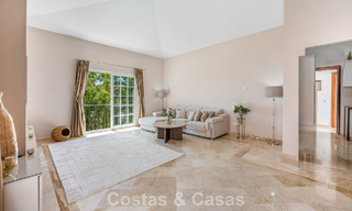 Amplia vivienda familiar en venta en una exclusiva urbanización cerrada en la codiciada Nueva Andalucía, Marbella 801111 