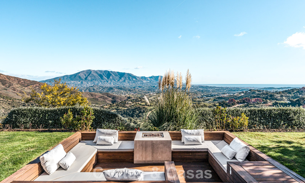 Impresionante villa de lujo con arquitectura minimalista moderna en venta en las colinas de Marbella Este 801131
