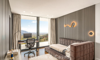 Impresionante villa de lujo con arquitectura minimalista moderna en venta en las colinas de Marbella Este 801136 