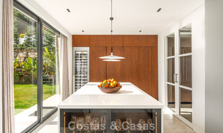 Impresionante villa de lujo con arquitectura minimalista moderna en venta en las colinas de Marbella Este 801138 