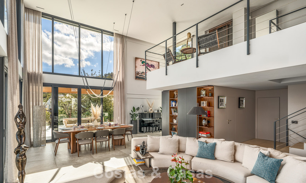 Impresionante villa de lujo con arquitectura minimalista moderna en venta en las colinas de Marbella Este 801147