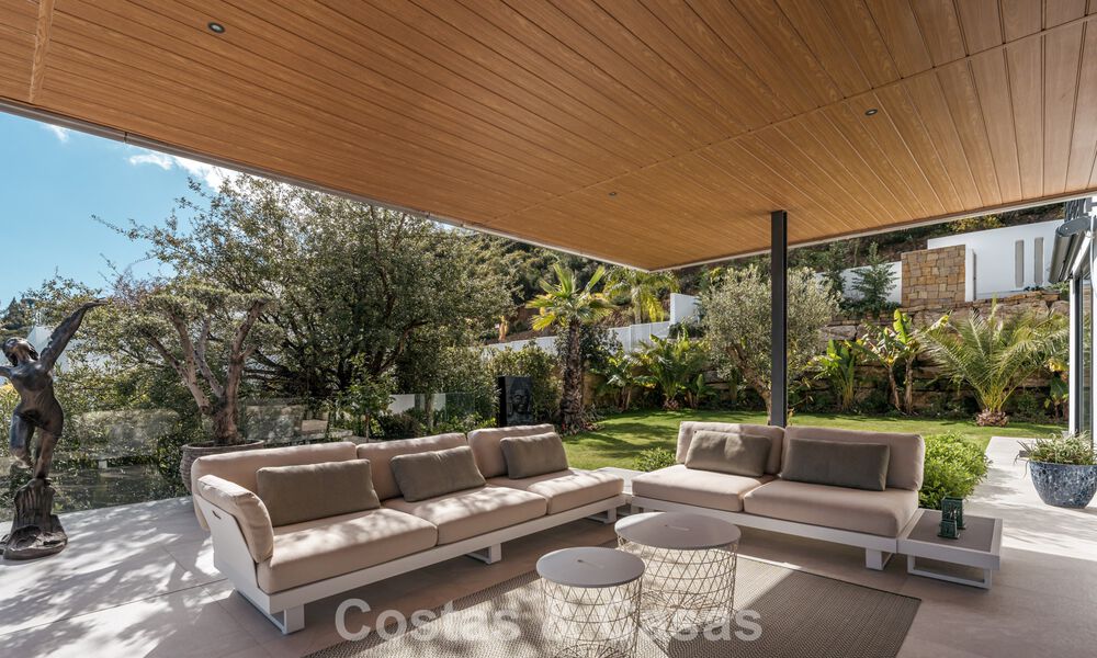 Impresionante villa de lujo con arquitectura minimalista moderna en venta en las colinas de Marbella Este 801153