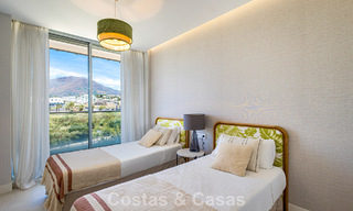 Exclusivo ático con impresionantes vistas abiertas al mar en venta en primera línea de playa en Estepona 801273 
