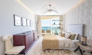 Exclusivo ático con impresionantes vistas abiertas al mar en venta en primera línea de playa en Estepona 801279 