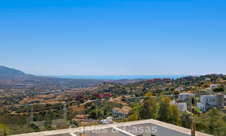 Villa de lujo contemporánea con elegante arquitectura moderna e impresionantes vistas en venta en Marbella Este 801230 