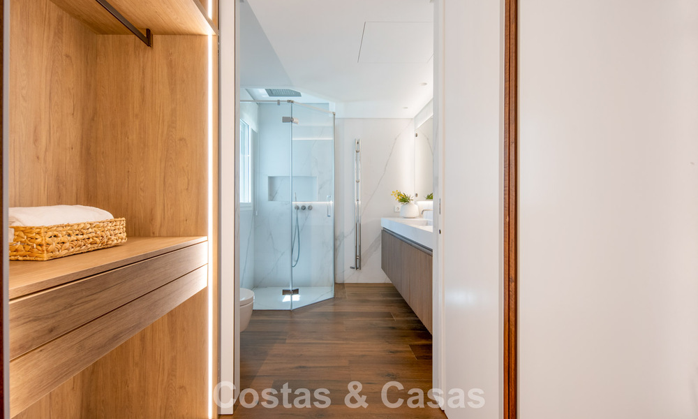 Amplio apartamento de lujo en venta en un exclusivo complejo de la Milla de Oro de Marbella 801368