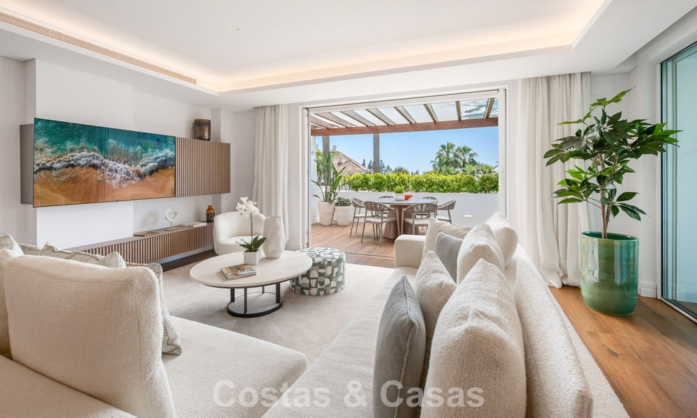 Amplio apartamento de lujo en venta en un exclusivo complejo de la Milla de Oro de Marbella 801396